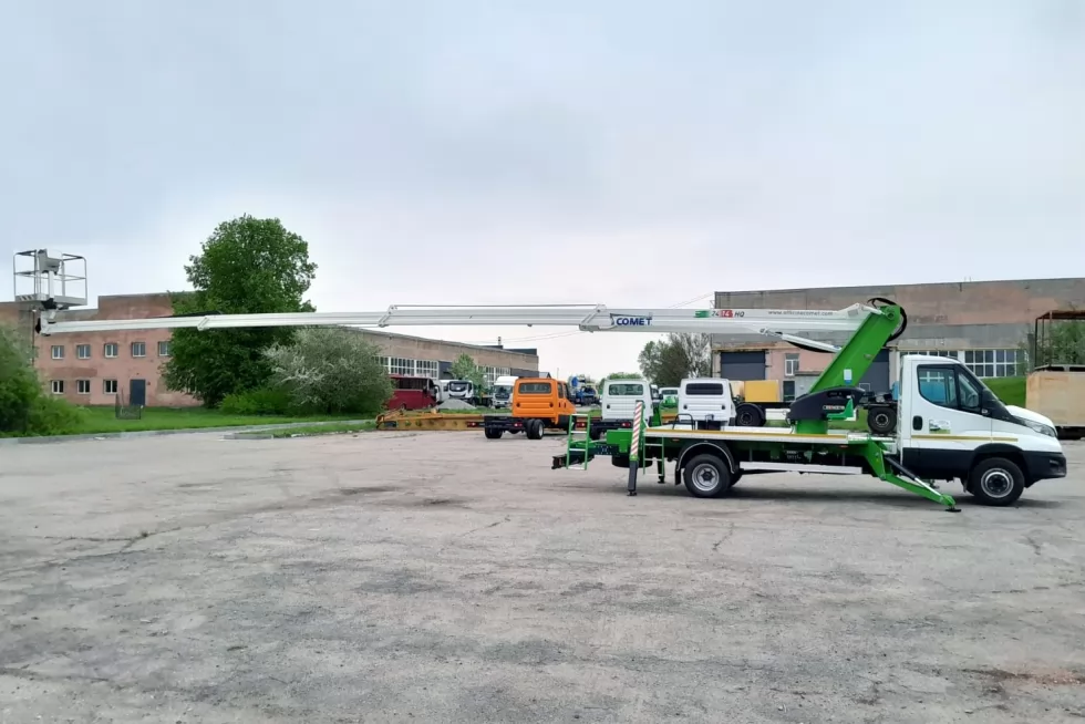 На одному із хімзаводів Полтавщини працюватиме нова автовишка COMET з висотою 24 м, фото 2