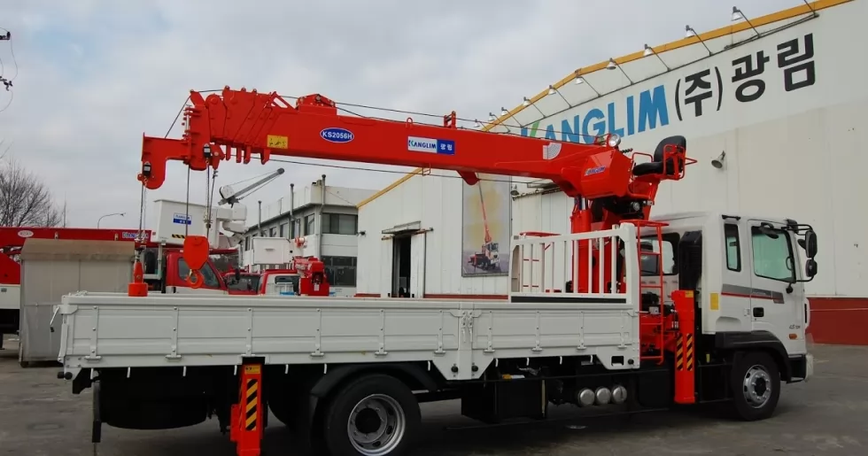 Корейські тросові крани-маніпулятори та ямобури KANGLIM - тепер в Україні, фото 1