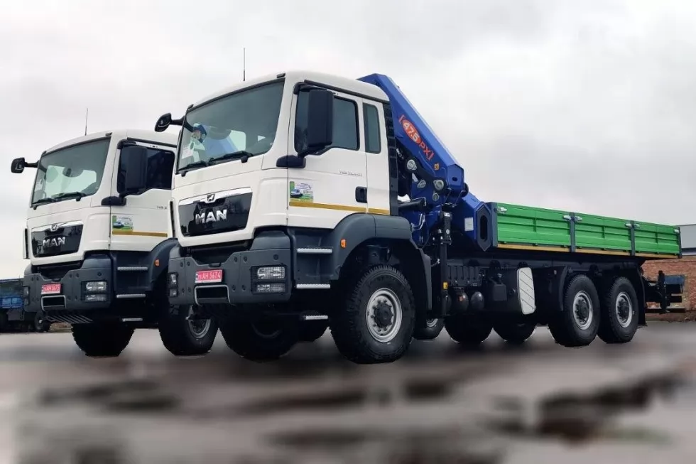 В Україні вперше зібрано та встановлено на MAN 10-тонні крани-маніпулятори PM, фото 9