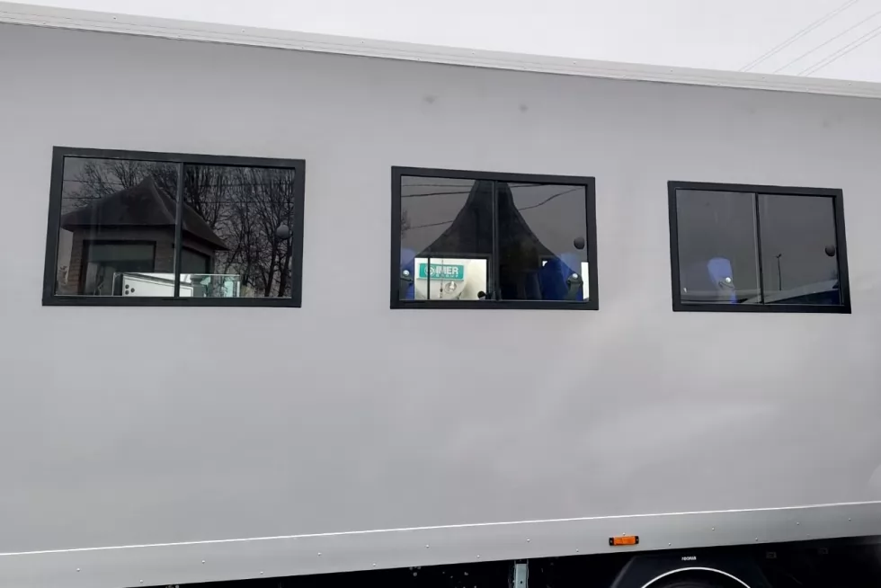 Виготовлено новий вахтовий автобус на базі ISUZU, фото 8