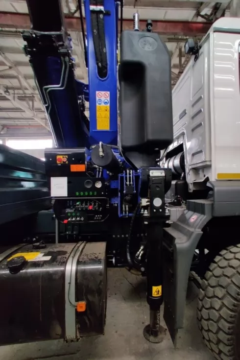 В Україні вперше зібрано та встановлено на MAN 10-тонні крани-маніпулятори PM, фото 10