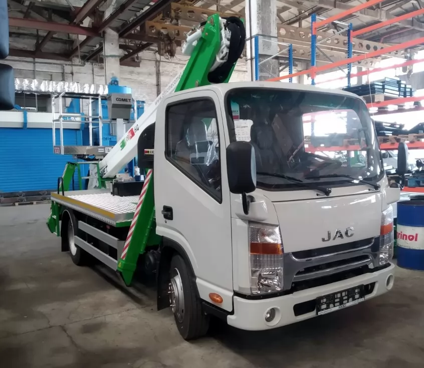 На Заводі спецтехніки Техкомплект вперше використали шасі JAC для монтажу автовишки Comet, фото 8