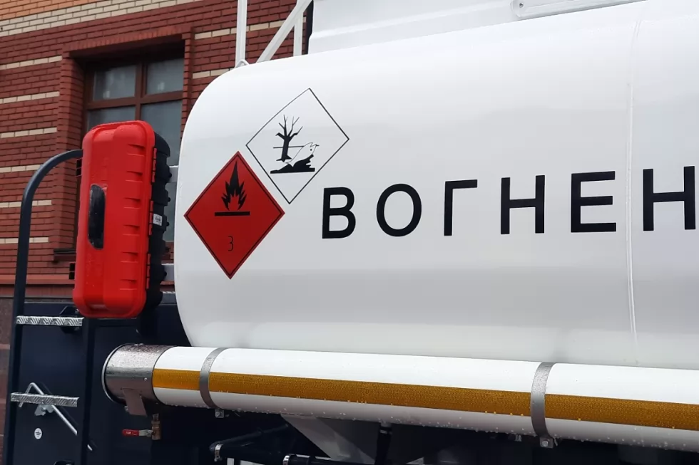 Техкомплект виконав перший монтаж автоцистерни на тягачі IVECO Stralis 400., фото 13