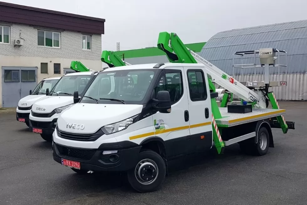 Львівобленерго має ще 3 нові автовишки Comet 18 м на базі IVECO Daily Dual Cab, фото 1