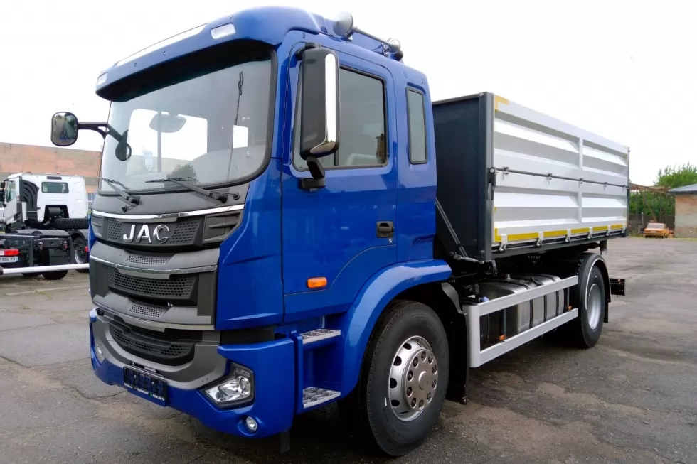 Новий самоскид Кошманівець вперше виготовлено на базі JAC N200, фото 5