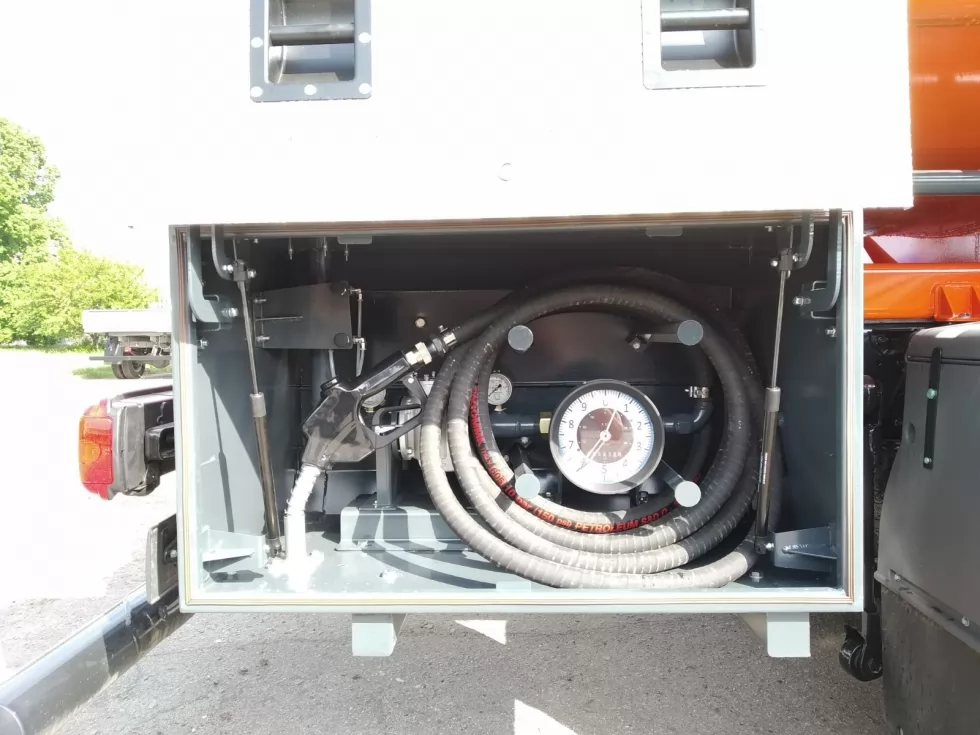 ГК АВТОСТРАДА придбала 7 автопаливозаправників Техкомплект на базі MAN, фото 9