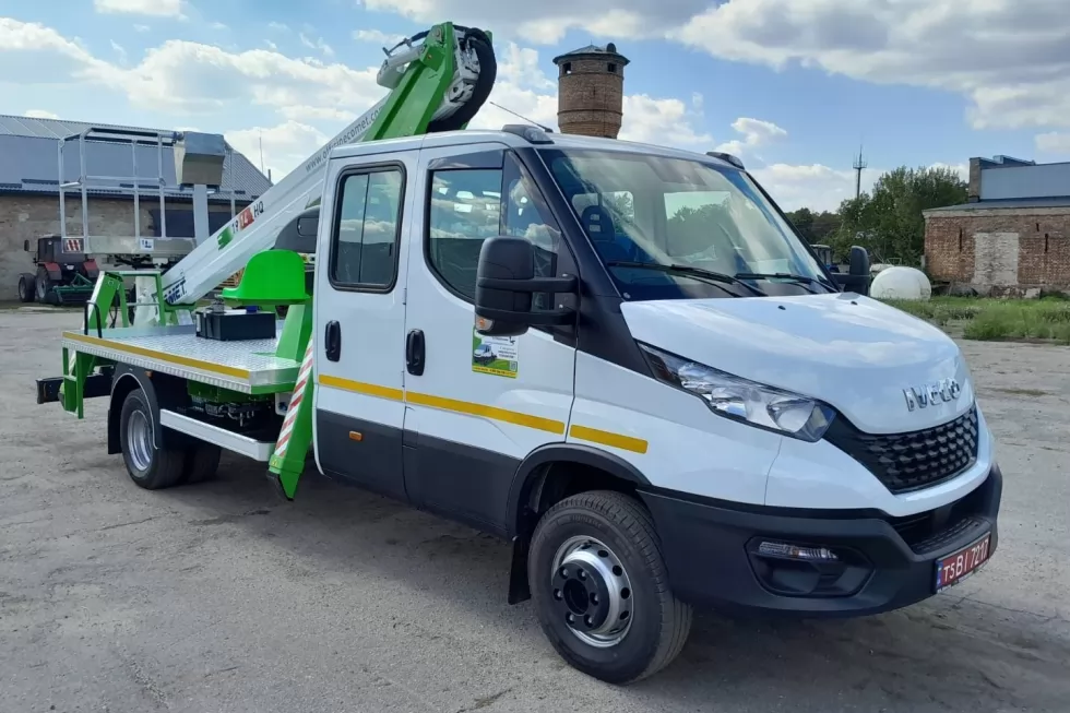 Найпопулярніша автовишка на базі IVECO Daily із 7-місною кабіною поїде працювати до клієнта нашого дилера, фото 6
