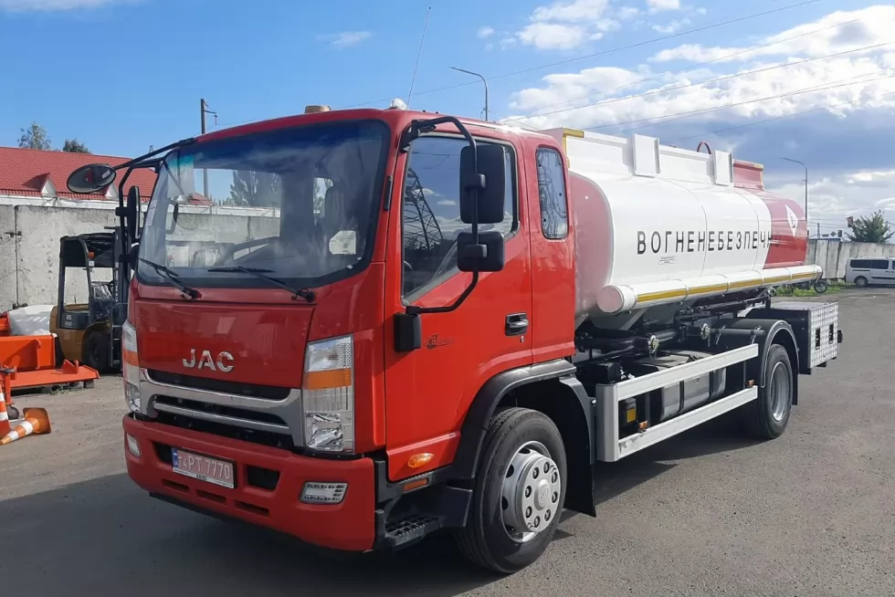 Черговий 8-кубовий автопаливозаправник на базі JAC N120 відправляється до клієнта нашого дилера, фото 5