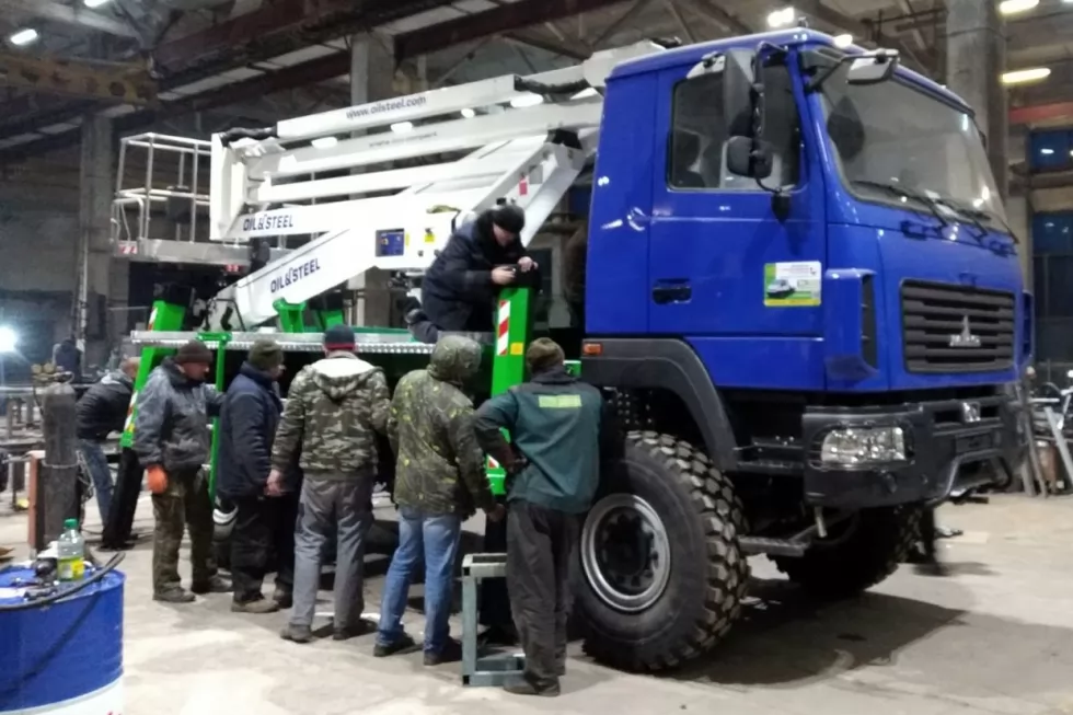 Для Вінницяобленерго зібрано 28-метрову комбіновану автовежу на базі МАЗ-5302, фото 1