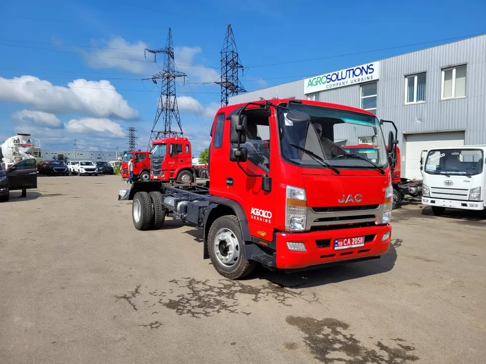 Готується до випуску новий автогідропідіймач на базі шасі JAC N120, фото 3