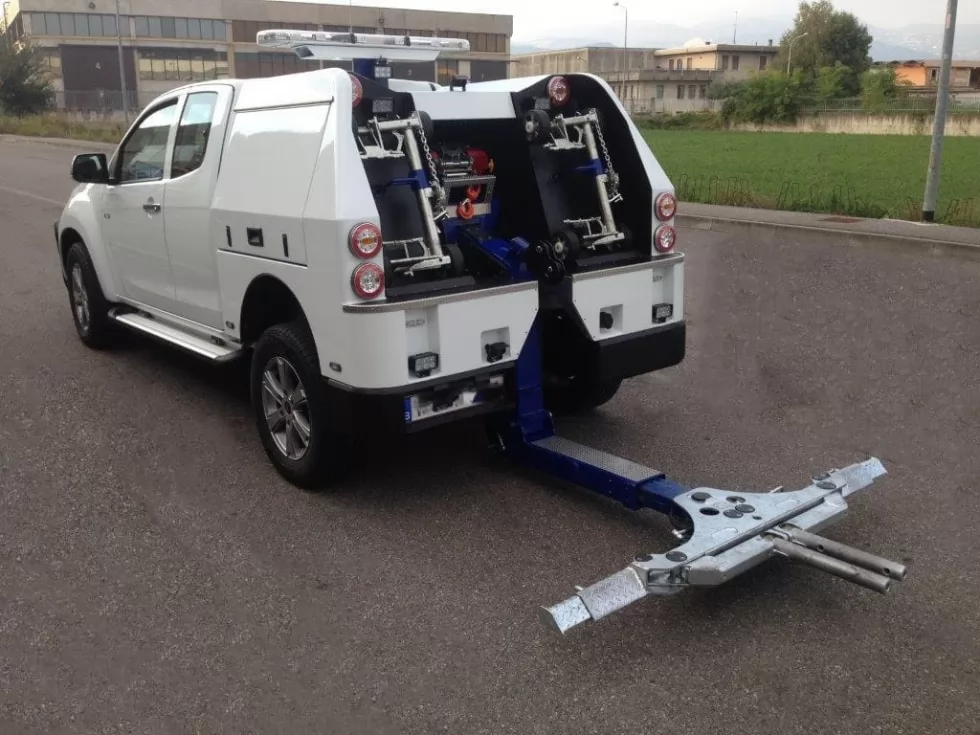 В Україні продаватимуться італійські евакуатори BOTTI, фото 26