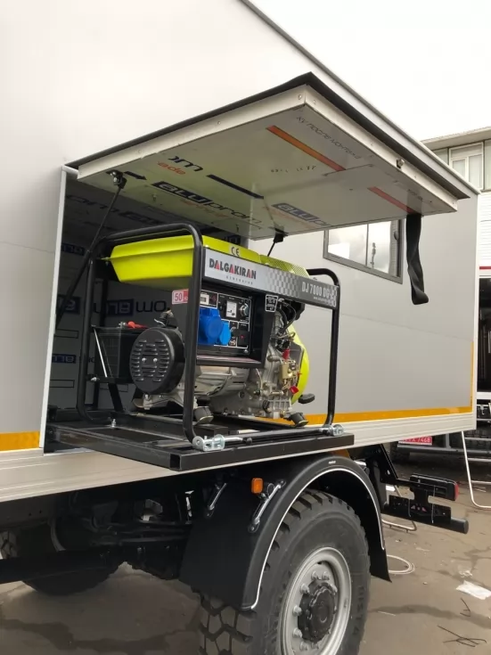 Партія житлових модулів на базі MAN вирушила до свого покупця, фото 1