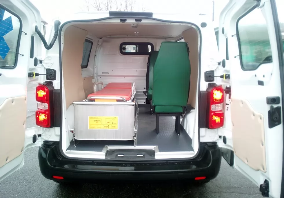 Французька легкова автотехніка рятуватиме життя, фото 12