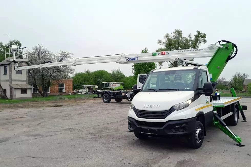 На одному із хімзаводів Полтавщини працюватиме нова автовишка COMET з висотою 24 м, фото 14
