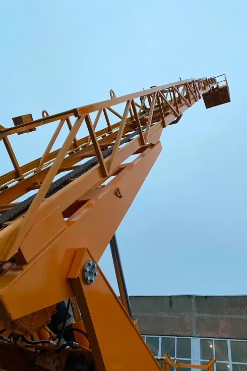 У сервісному центрі Техкомплект відремонтували 17-метрову автовежу, фото 7