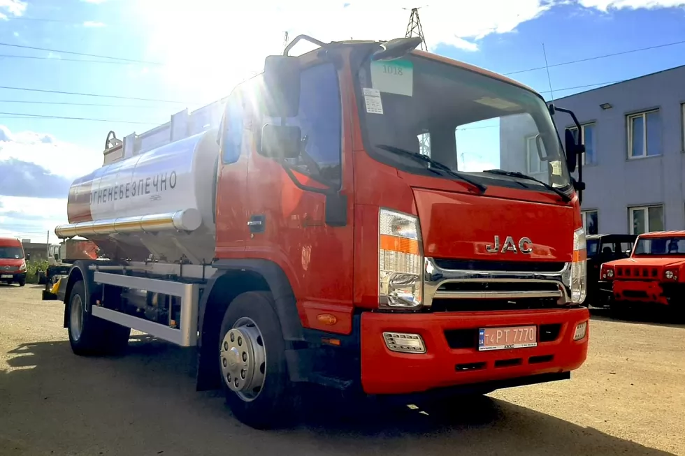 Черговий 8-кубовий автопаливозаправник на базі JAC N120 відправляється до клієнта нашого дилера, фото 8