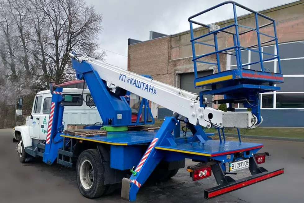 Виконано капітальний ремонт автогідропідіймача для комунального підприємства, фото 1