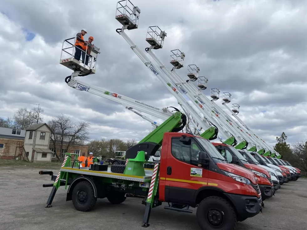Харківські енергетики отримали чергову партію автовишок на повнопривідних шасі, фото 27