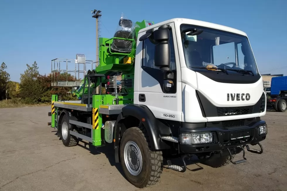 Київенерго придбав 30-метрову автовежу SKYMAN DS00 на базі IVECO Eurocargo, фото 2