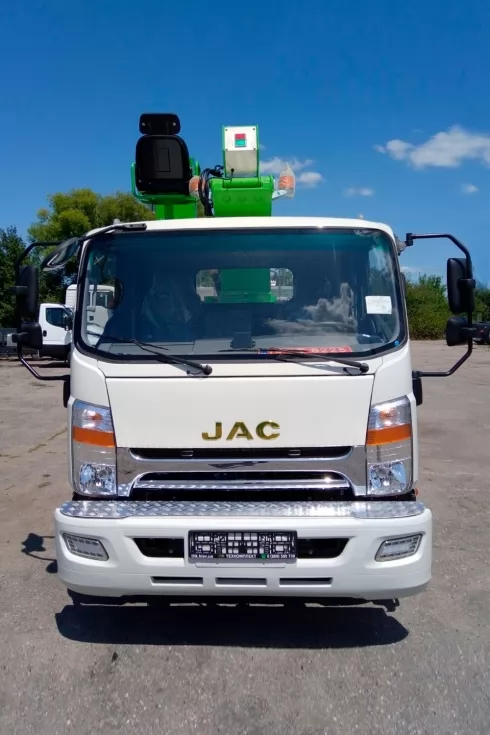 Виготовлено нову 30-метрову автовишку на JAC N120, фото 2