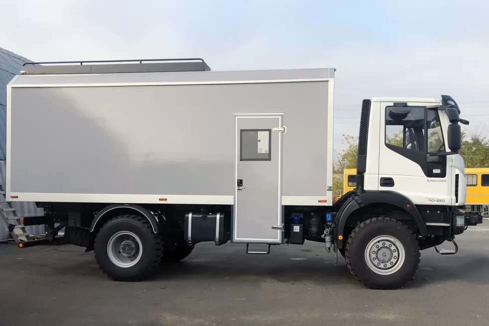 Нові бригадні автомобілі IVECO EuroCargo вирушили працювати на об'єкти Укренерго, фото 1