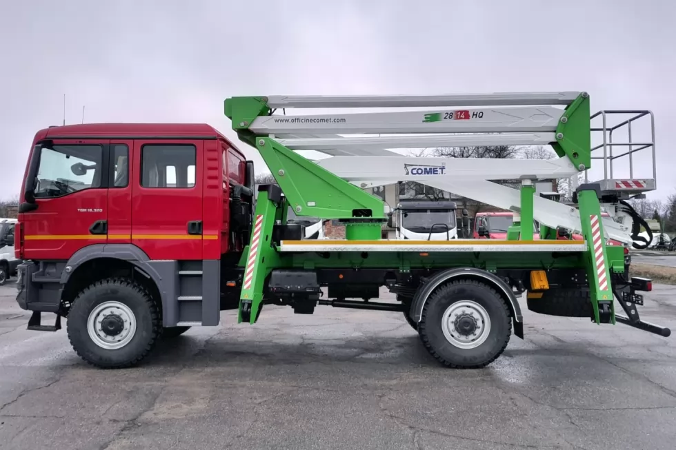 Для встановлення автовишки COMET наш завод вперше використав шасі MAN, фото 1