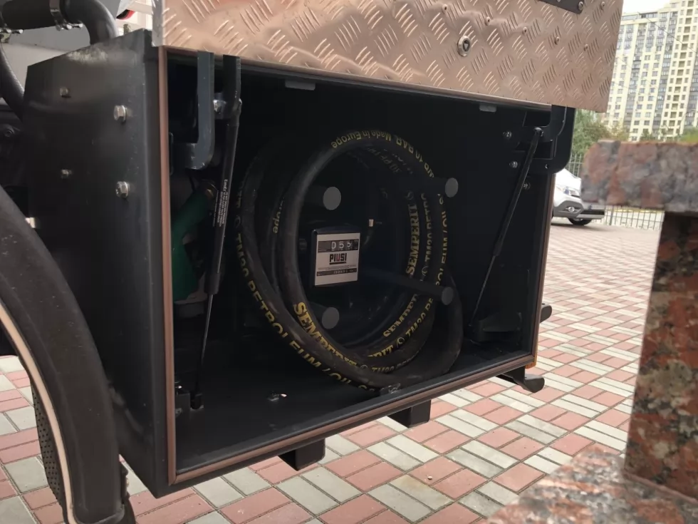 Новий паливозаправник 11 м <sup loading=