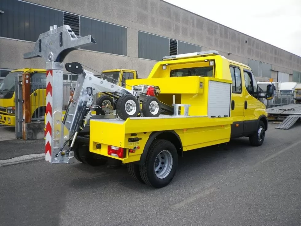 В Україні продаватимуться італійські евакуатори BOTTI, фото 6