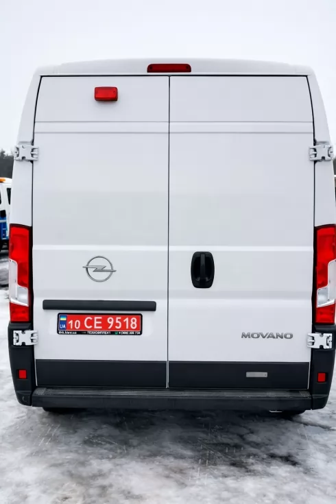 Мобільна лабораторія на базі OPEL MOVANO допомагає електрикам України, фото 1