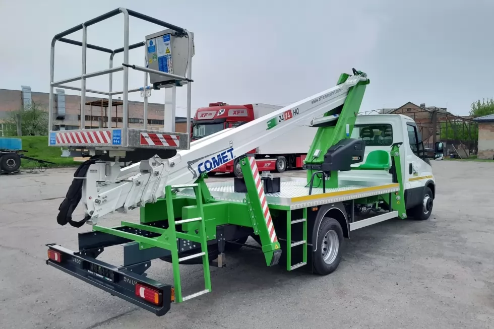 На одному із хімзаводів Полтавщини працюватиме нова автовишка COMET з висотою 24 м, фото 16