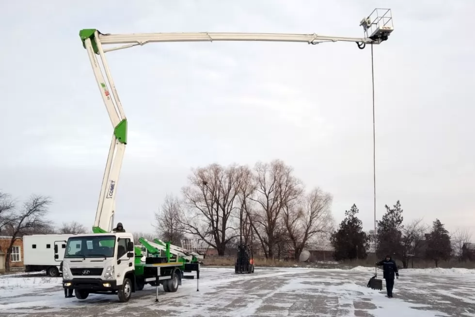 Вантажне шасі Hyundai EX8 - нова модель базового шасі для монтажу автовишок Comet, фото 6