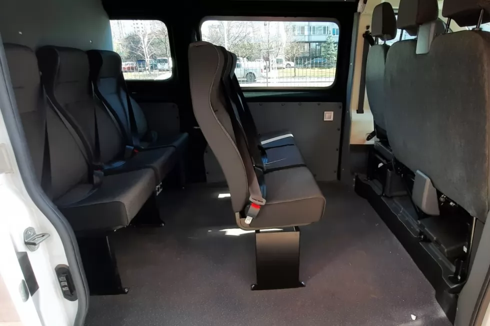 вантажно пасажирські автомобілі купити