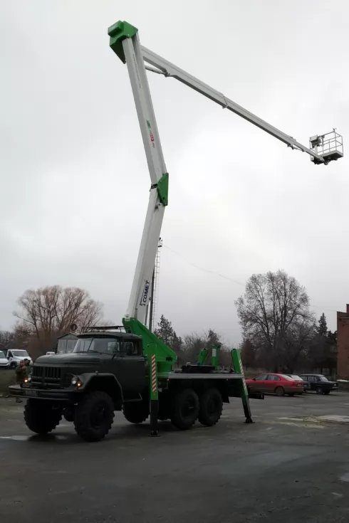 Військові машини ЗІЛ-131 оснастили автовежами 26 | 2 | 13 HQ JIB, фото 7