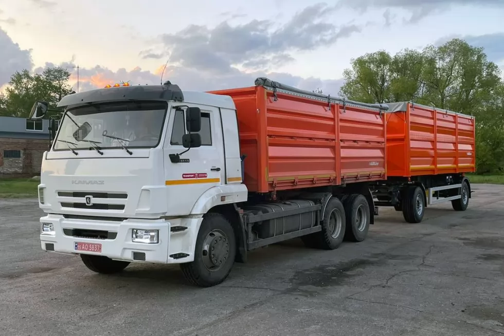 На причіп власного виробництва Техкомплект вперше встановили зерновоз AGRiLine-30, фото 6