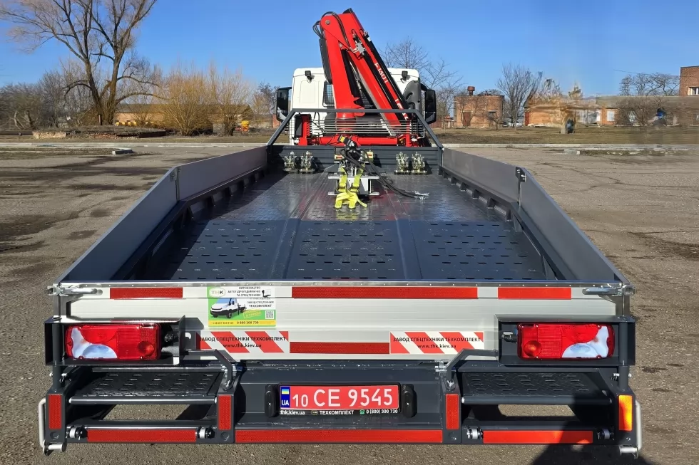 До свого замовника поїхав працювати новий евакуатор на базі MAN з КМУ FASSI 130AT, фото 1