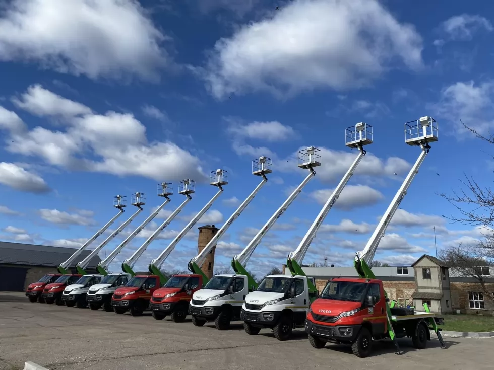 Харківські енергетики отримали чергову партію автовишок на повнопривідних шасі, фото 8