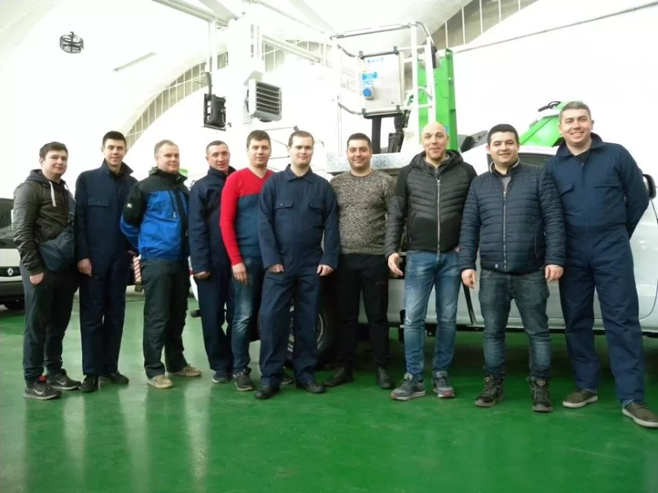 Спеціалісти Техкомплект успішно пройшли щорічне навчання на заводі автогідропідйомників CO.ME.T. Officine, фото 1