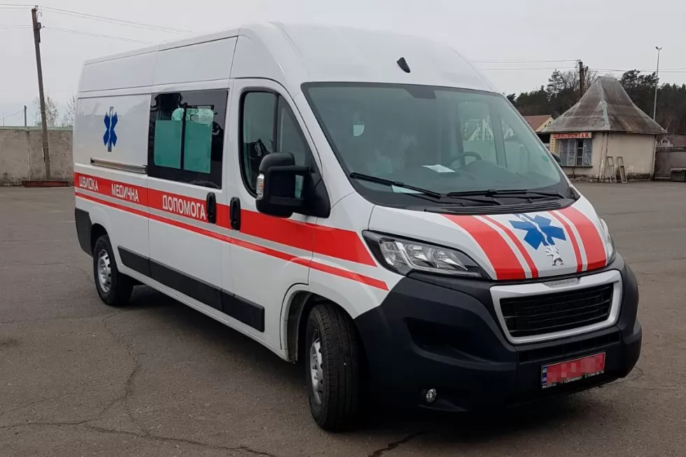 Техкомплект виготовив 10 автомобілів швидкої допомоги для Житомирщини, фото 1