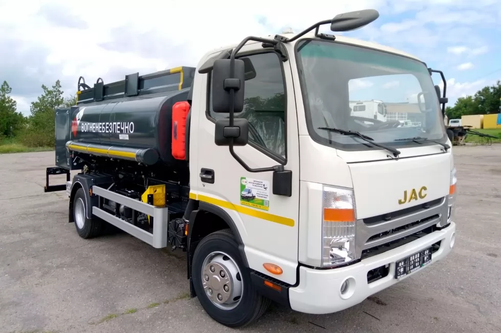 Для виготовлення фірмового АПЗ-5.0 вперше використано шасі JAC N90, фото 9