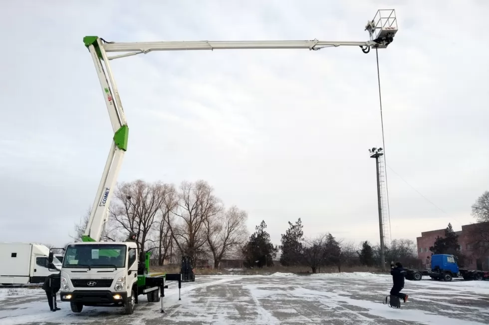 Вантажне шасі Hyundai EX8 - нова модель базового шасі для монтажу автовишок Comet, фото 14