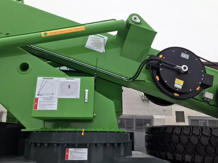 Південнокорейські автовишки Hansin із робочою висотою 35 м вирушили до свого покупця у Рівному, фото 18