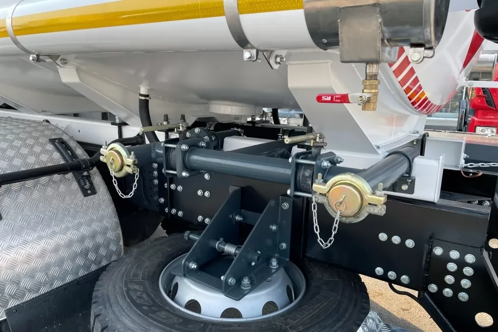 Техкомплект виготовив нову автоцистерну з об`ємом 15 м <sup loading=