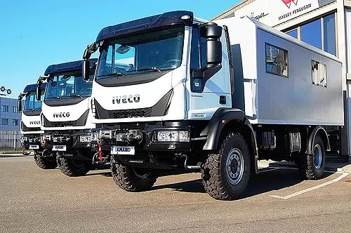 ТЕХКОМПЛЕКТ та AMAKO випустили вахтівки для українських енергетиків, фото 4