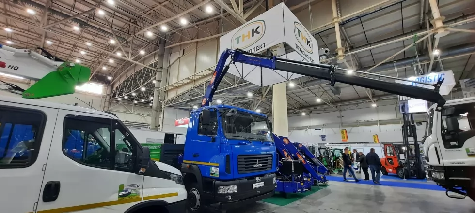 У Закарпатську область відправився працювати бортовий МАЗ-4381 із КМУ PM 11, фото 3