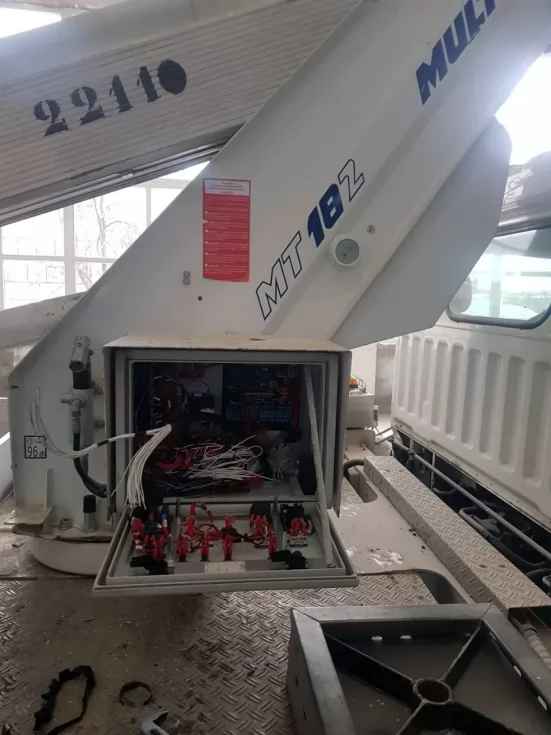 Успішно відремонтовано 18-метрову автовежу Multitel MT 182, фото 8