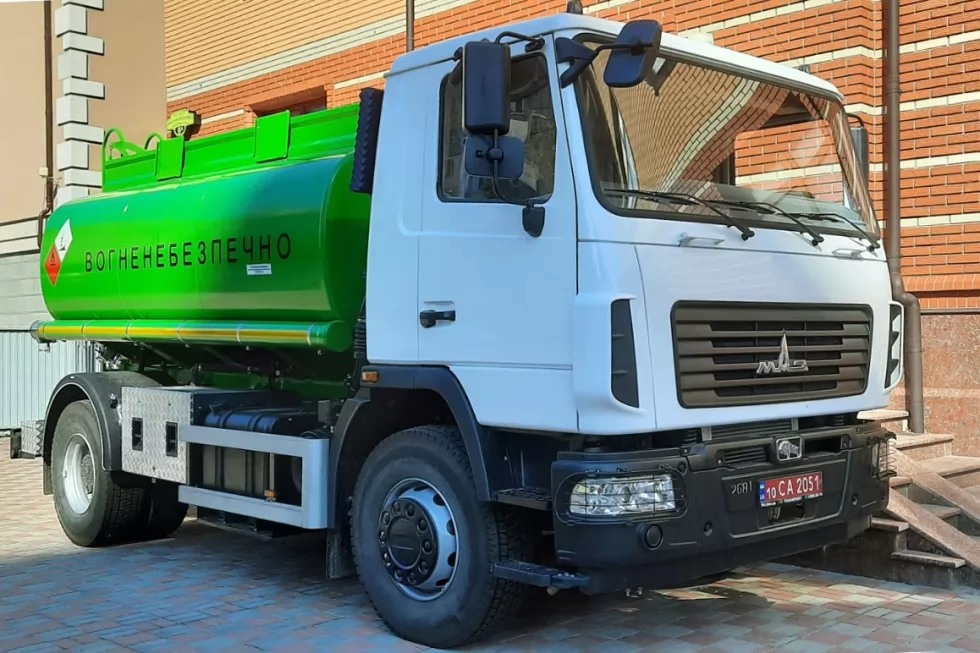 Агропідприємство Донецької області придбало фірмові автопаливозаправники та самоскид, фото 15