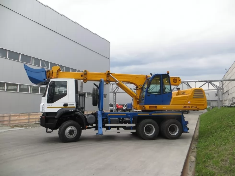 В асортименті - екскаватори-планувальники UDS (Словаччина), фото 2