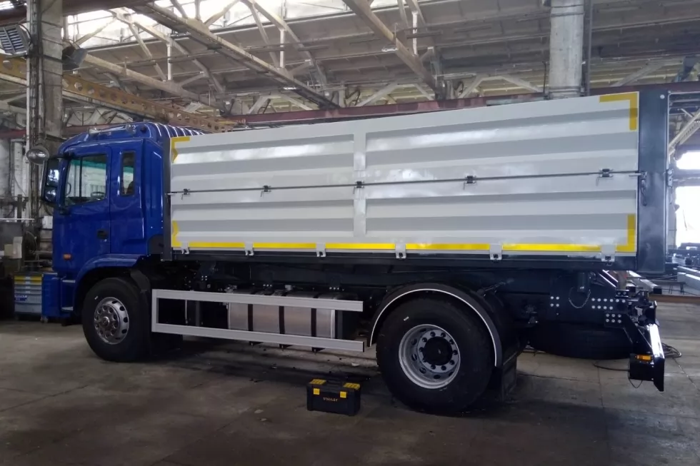 Новий самоскид Кошманівець вперше виготовлено на базі JAC N200, фото 9