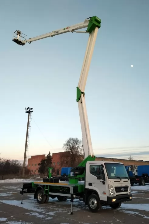 Вантажне шасі Hyundai EX8 - нова модель базового шасі для монтажу автовишок Comet, фото 22