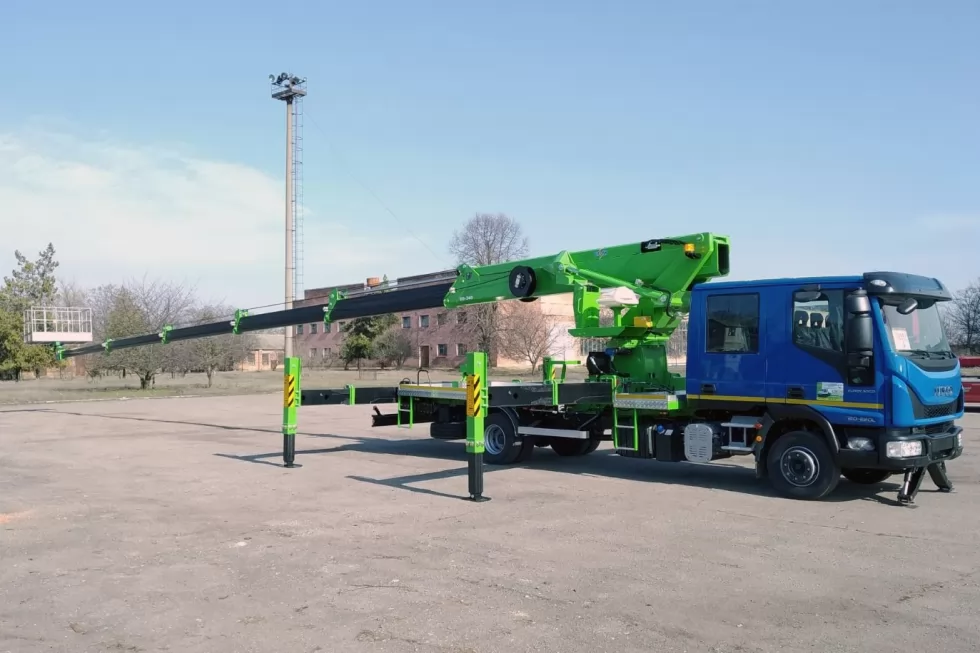 Техкомплект зібрав 34-метровий автогідропідйомник DASAN для Харківзеленбуду, фото 15
